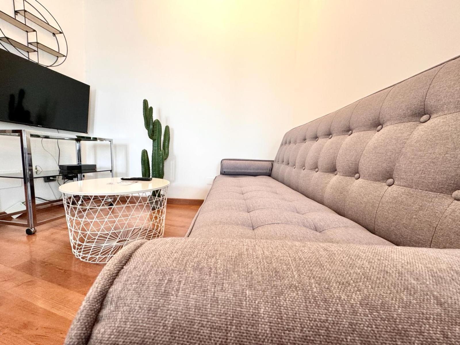Comecasa 2 Bedrooms Apartment 450Mt From Duomo Милан Экстерьер фото